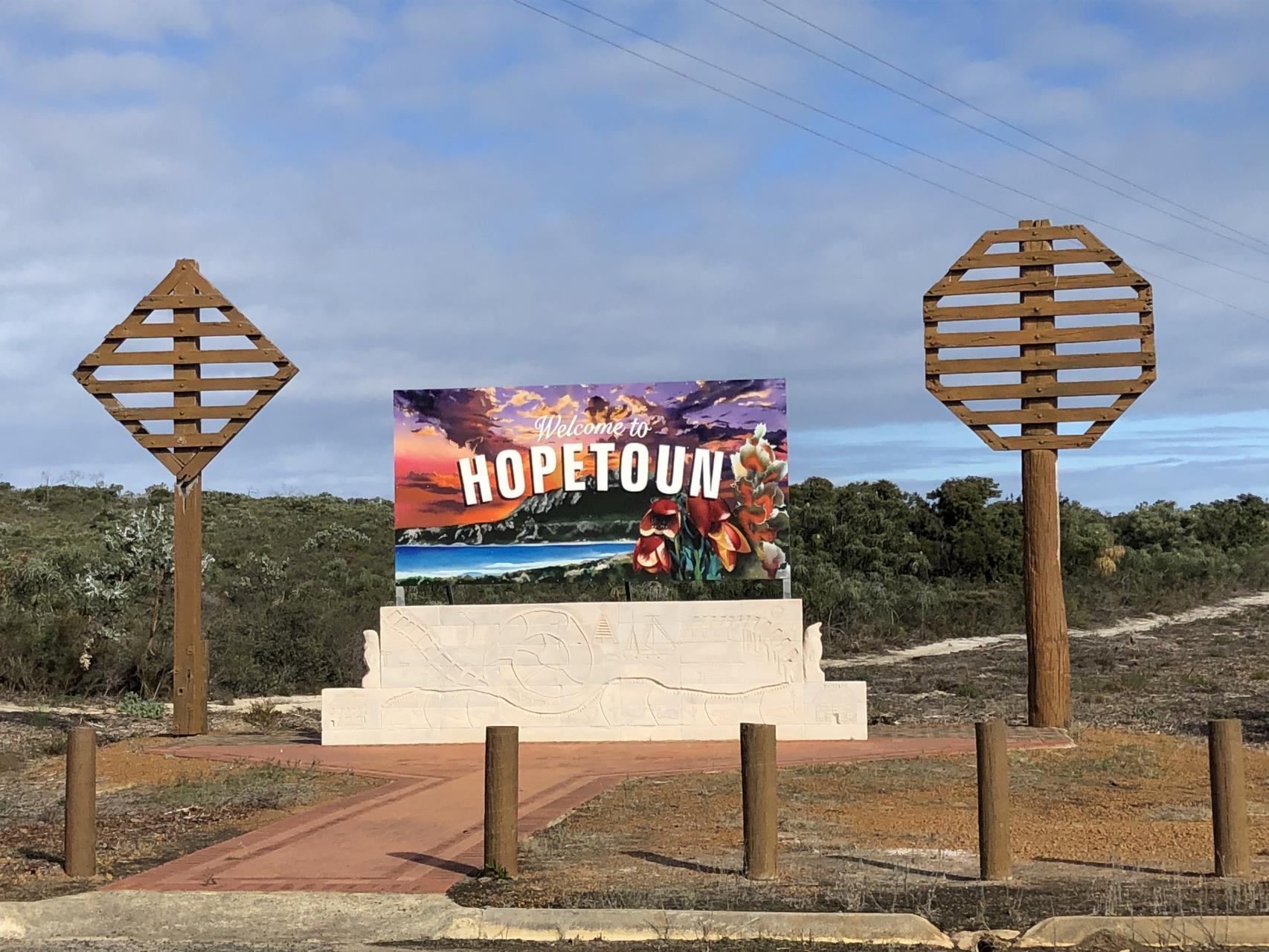 Vibrant Artwork Welcomes Visitors to Hopetoun